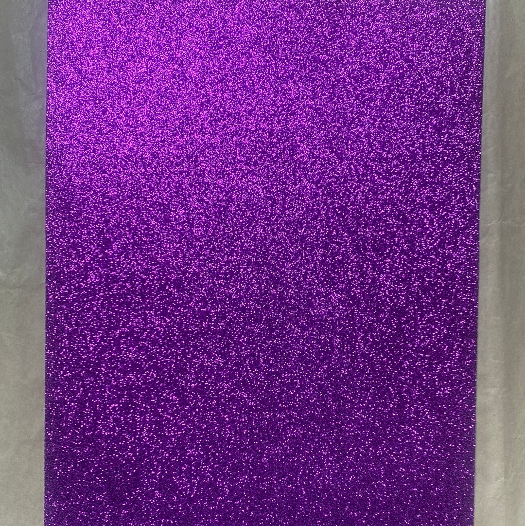 GOMA EVA GLITTER TAMAÑO 20x30cm COLOR MORADO