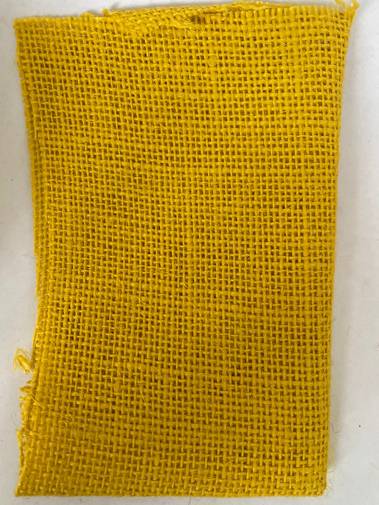 ARPILLERA 18x28 cm AMARILLO